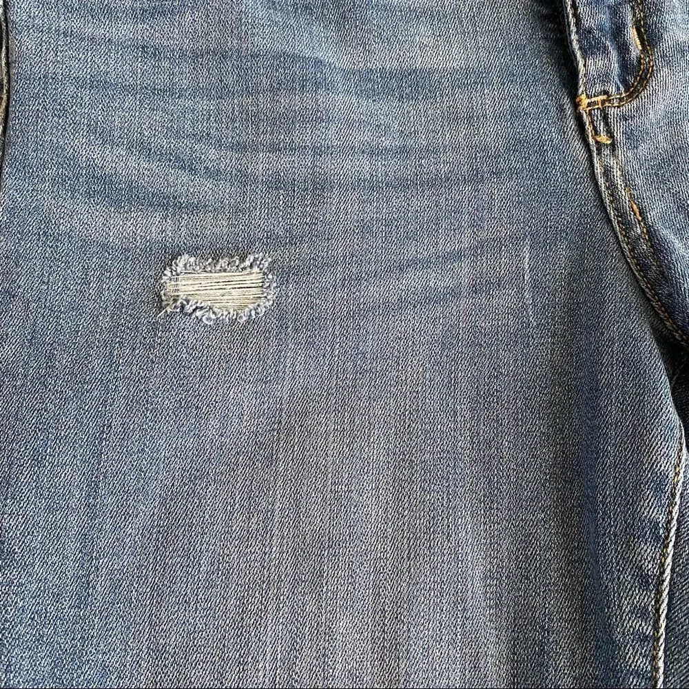 Universal Thread High Waisted Distressed Mom Jeans - Picture 4 of 7